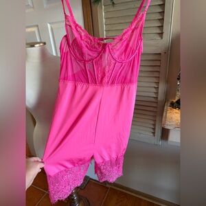 Elegant Pink Lace Chemise